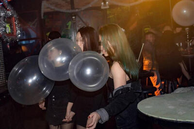 <a href="/tin-tuc" title="Tin tức" rel="dofollow">Tin tức</a>