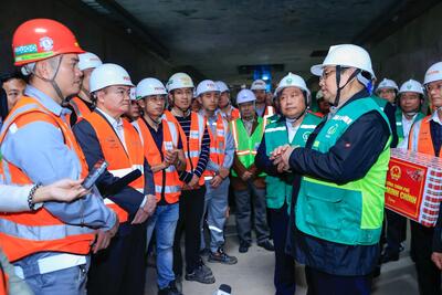 <a href="/chinh-sach2" title="Chính sách" rel="dofollow">Chính sách</a>