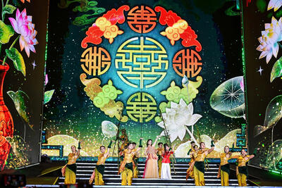 <a href="/chinh-sach2" title="Chính sách" rel="dofollow">Chính sách</a>