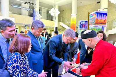 <a href="/chinh-sach2" title="Chính sách" rel="dofollow">Chính sách</a>