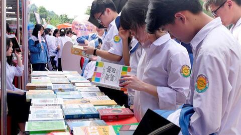 Lào Cai: Trường học hưởng ứng Ngày sách và Văn hóa đọc Việt Nam
