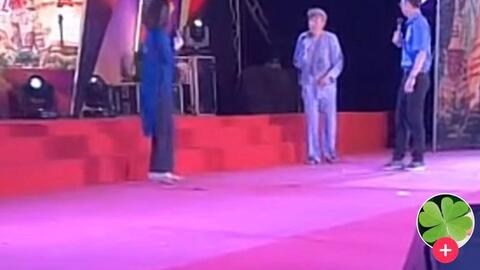 Xôn xao hình ảnh Hoài Linh diễn hài ở hội chợ