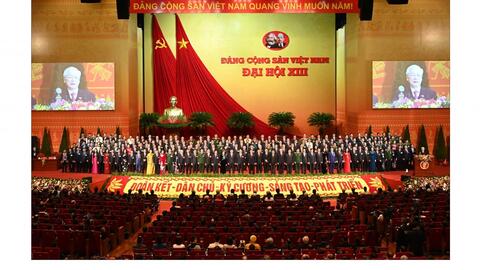 Triển lãm ảnh báo chí "Dấu ấn 3"