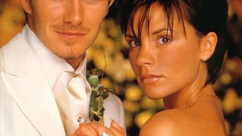 Siêu đám cưới David - Victoria Beckham ở lâu đài: Tốn hơn 24 tỷ, khách mời toàn sao khủng, chuyên cơ chở váy cưới xuyên Đại Tây Dương 4 lần