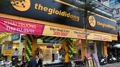 Đóng loạt cửa hàng, doanh thu Thế Giới Di Động sụt giảm sau khi vừa tăng trưởng mạnh trong tháng 10