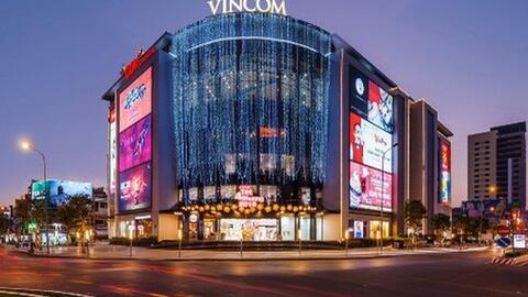 Vincom Retail (VRE): Năm 2017 lãi ròng 2.016 tỷ đồng, sở hữu 46 trung tâm thương mại