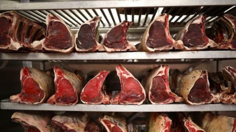 Trung Quốc, Philippines dừng nhập thịt bò Canada sau trường hợp bò điên