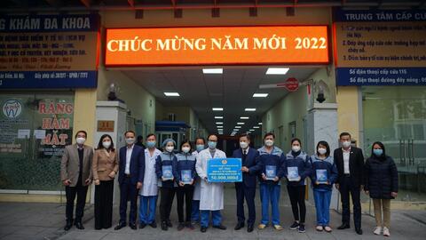 Hà Nội: Trao hỗ trợ 4 đơn vị y tế dịp Tết nguyên đán Nhâm Dần