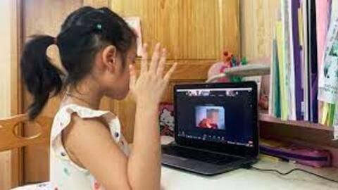 Dạy học trực tuyến để tránh rét, an toàn sức khỏe cho trò