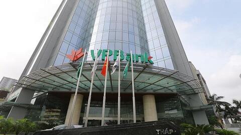 VPB vừa mở cửa đã "tím", khối ngoại ồ ạt mua vào hơn 23 triệu cp sau hơn nửa năm "xả" mạnh, chuyện gì đang xảy ra?