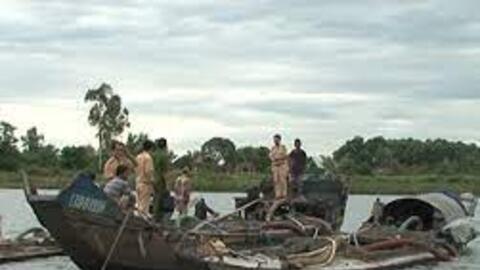 Thừa Thiên Huế: Cần ngăn chặn tình trạng khai thác cát trái phép ở huyện Phong Điền