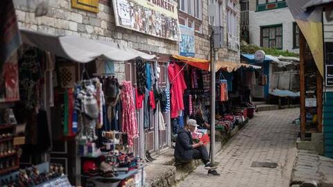 Không sản xuất mà dựa vào kiều hối và nhập khẩu, một quốc gia Nam Á sắp trở thành 'Sri Lanka thứ hai'?