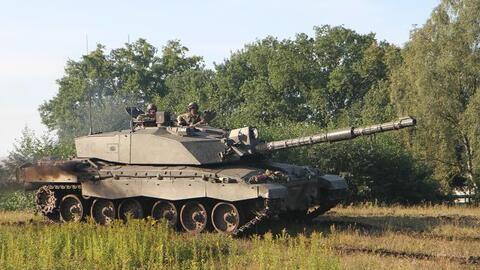 Ba Lan thông báo gửi xe tăng cho Ukraine