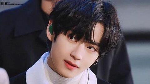 Thành viên "đẹp trai nhất thế giới" của BTS lập kỷ lục chưa từng có trong lịch sử Google