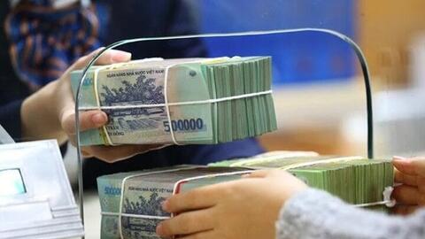 Có nên gửi tiết kiệm ngân hàng?