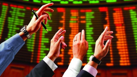 Một cổ phiếu ngân hàng được khối ngoại "tung" hàng trăm tỷ gom mạnh trong tuần VN-Index áp sát mốc 1.500 điểm