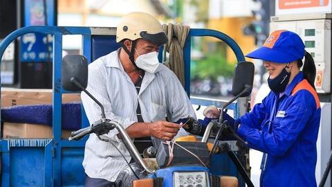 Giá xăng tăng nhẹ trong kỳ điều hành ngày 21/8