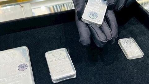 Giá bạc hôm nay 4/12/2025: Tiếp tục tăng cao