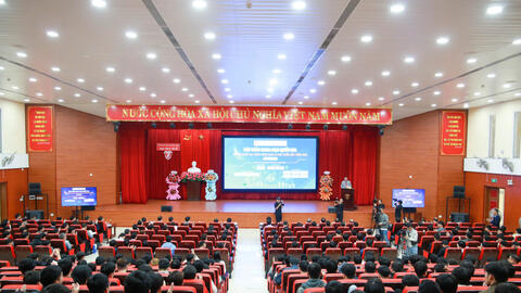 Diễn đàn khoa học quốc gia thúc đẩy đổi mới sáng tạo từ AI và công nghệ xanh