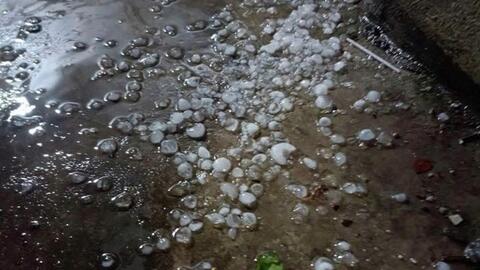 Xuất hiện mưa đá tại Việt Hưng, Hà Nội