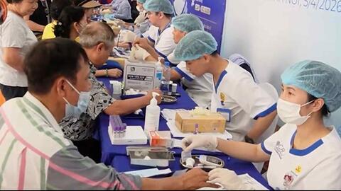 Hà Nội hướng tới chính sách khám chữa bệnh miễn phí dài hạn