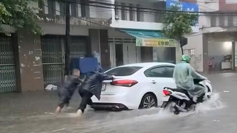 Khánh Hòa cảnh báo mưa dông, nguy cơ lốc sét và ngập úng cục bộ