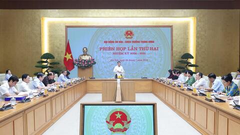Thủ tướng Lê Minh Hưng: Đẩy mạnh công tác thi đua khen thưởng góp phần tăng trưởng 2 con số