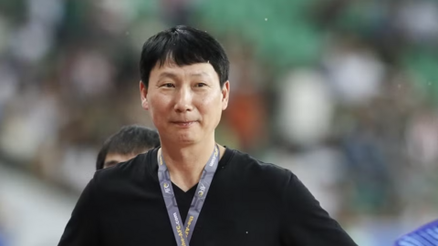 ‘HLV Kim Sang-sik mang ác mộng cho tuyển Indonesia’