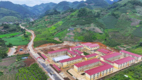 Từ Sơn La, Điện Biên đến Lâm Đồng: Nụ cười khai trường nơi dải đất biên cương