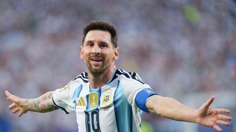 Messi chia tay, chiếc áo số 10 lại trở thành gánh nặng với Argentina