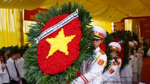 Những hình ảnh xúc động tại lễ truy điệu, an táng ở Mả Chìa, Hải Phòng