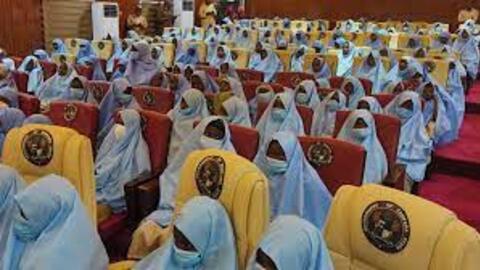 Sinh viên Nigeria chi hàng trăm triệu cho du học