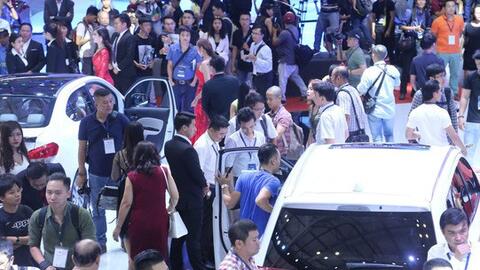 Cơn bão giảm giá xe 2017 không nâng nổi sức mua