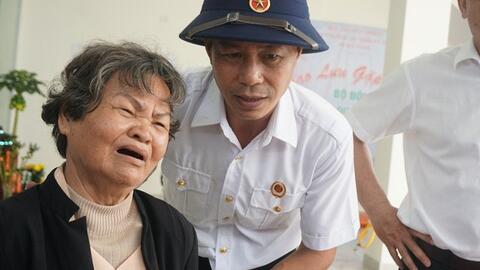 30 năm sự kiện Gạc Ma: Nước mắt thấm đẫm tại lễ cầu siêu cho các anh hùng liệt sĩ