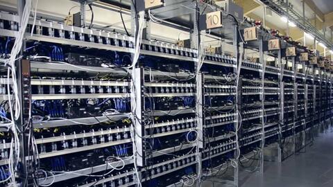 "Trâu cày" của dân đào coin Việt và số phận buồn những ngày giáp Tết