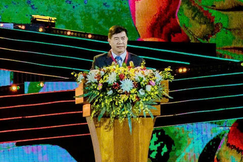 Sôi nổi đêm chung kết hội thi “Nhà nông đua tài”