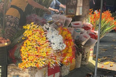 Đa dạng thị trường đồ cúng rằm tháng Tám