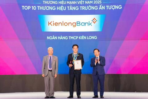 KienlongBank nhận “trái ngọt” từ hành trình chuyển đổi số