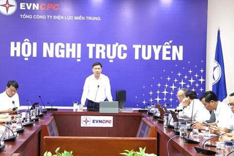 EVNCPC bảo đảm cung cấp điện liên tục và an toàn cho khách hàng trong mưa lũ