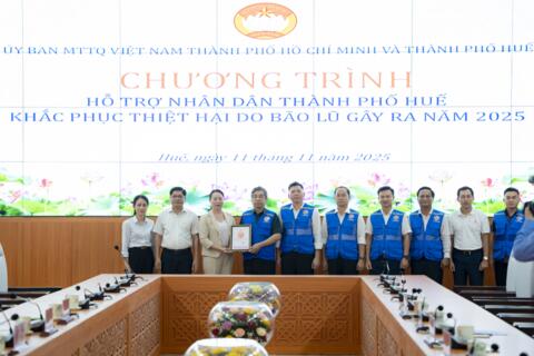 Triệu trái tim hỗ trợ Huế hơn 103 tỷ đồng khắc phục lũ lịch sử