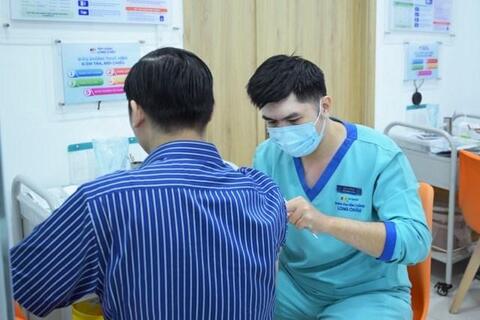 Người mắc bệnh nền vật lộn với cúm A, bác sĩ lên tiếng báo động