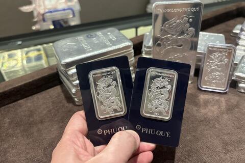 Giá bạc hôm nay 5/12/2025: Đồng loạt sụt giảm