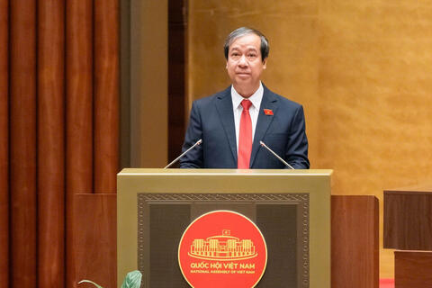 Nóng trong tuần: Quốc hội thông qua 3 luật, 2 nghị quyết về giáo dục