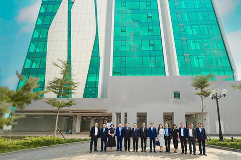 Vietcombank khánh thành 2 công trình, dự án chào mừng Đại hội đại biểu toàn quốc lần thứ XIV của Đảng