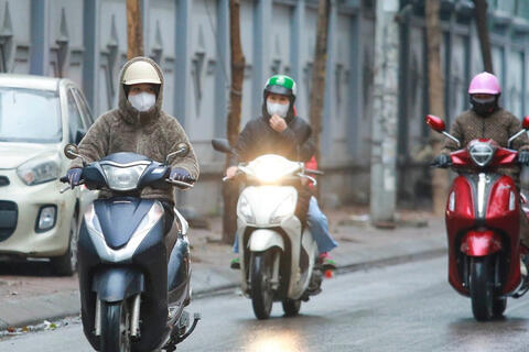 Không khí lạnh gây mưa ở miền Bắc, vùng núi cao có nơi dưới 6 độ C