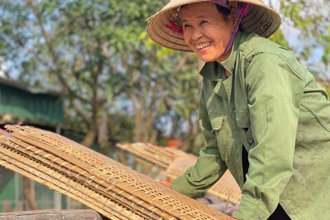 Làng bánh đa nem lâu đời nhất Hà Tĩnh đỏ bếp cả ngày