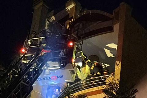 Cháy nhà dân tại TPHCM, giải cứu 5 người mắc kẹt