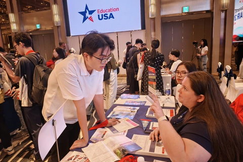 SACOMBANK ra mắt gói tài chính du học “Kiến tạo tương lai”, đồng hành trọn hành trình vươn ra thế giới