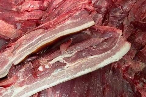 Thịt lợn bệnh 'lọt' vào trường học: 'Lỗ hổng' quản lý an toàn thực phẩm