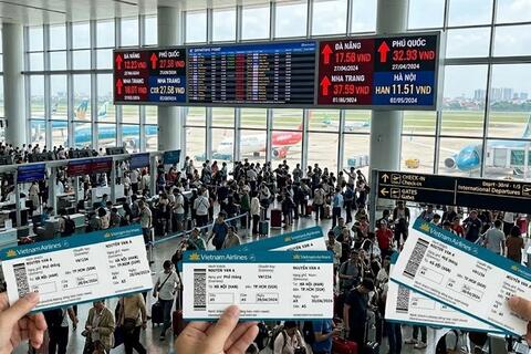 Giá vé máy bay dịp lễ 30/4 - 1/5 tăng mạnh, nhiều chặng bay kín chỗ